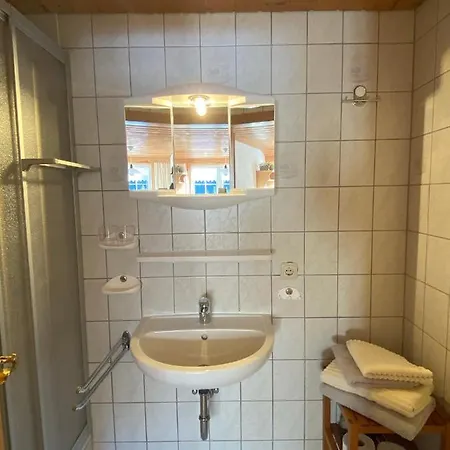 Gaestehaus Nussbaumer Apartamento *